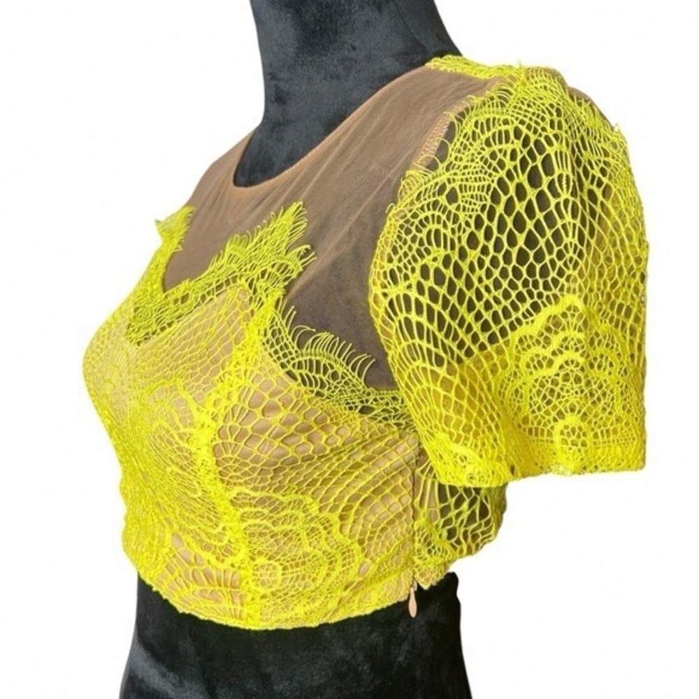 Tobi Yellow Lace Crop Top - Picture 4 of 8